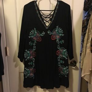 Entro Large long sleeve embroidered resort dress
